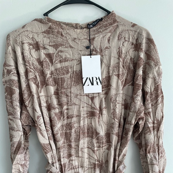 Zara Jacquard Midi Tie Waist Crinkle Detail Dress in Brown Size Medium NWT - Picture 3 of 10